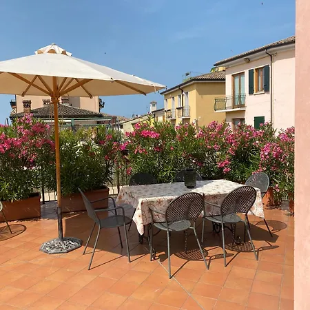 La Casa Di Mimi Апартаменты *